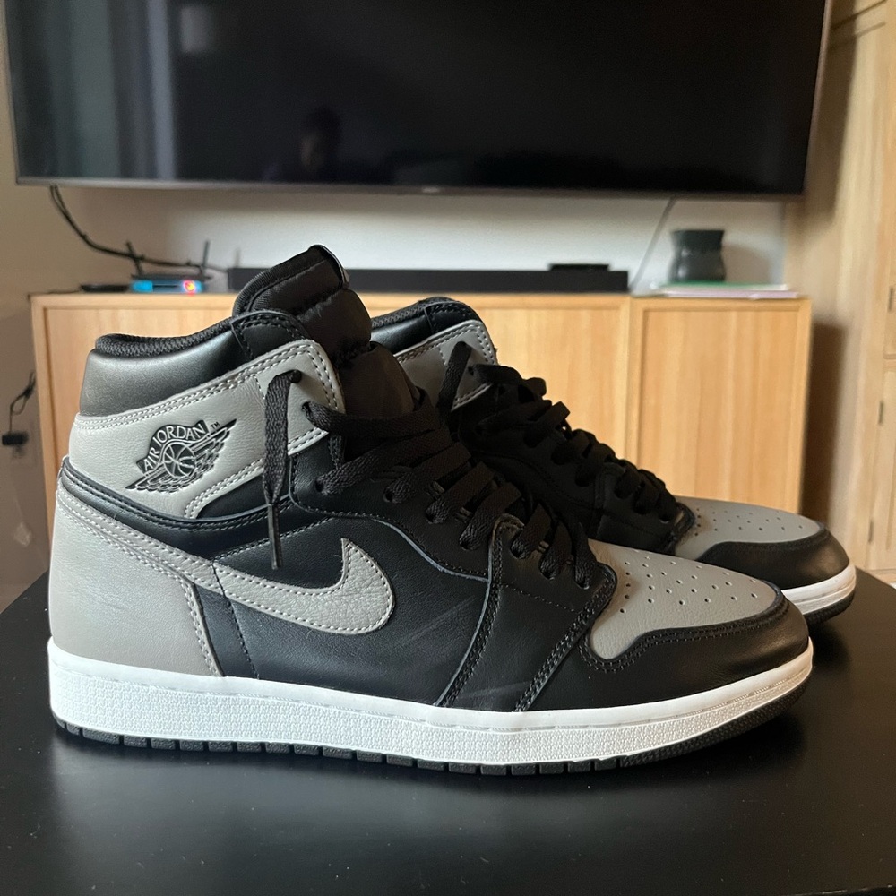 Air Jordan 1 Retro High OG 'Shadow' 2018